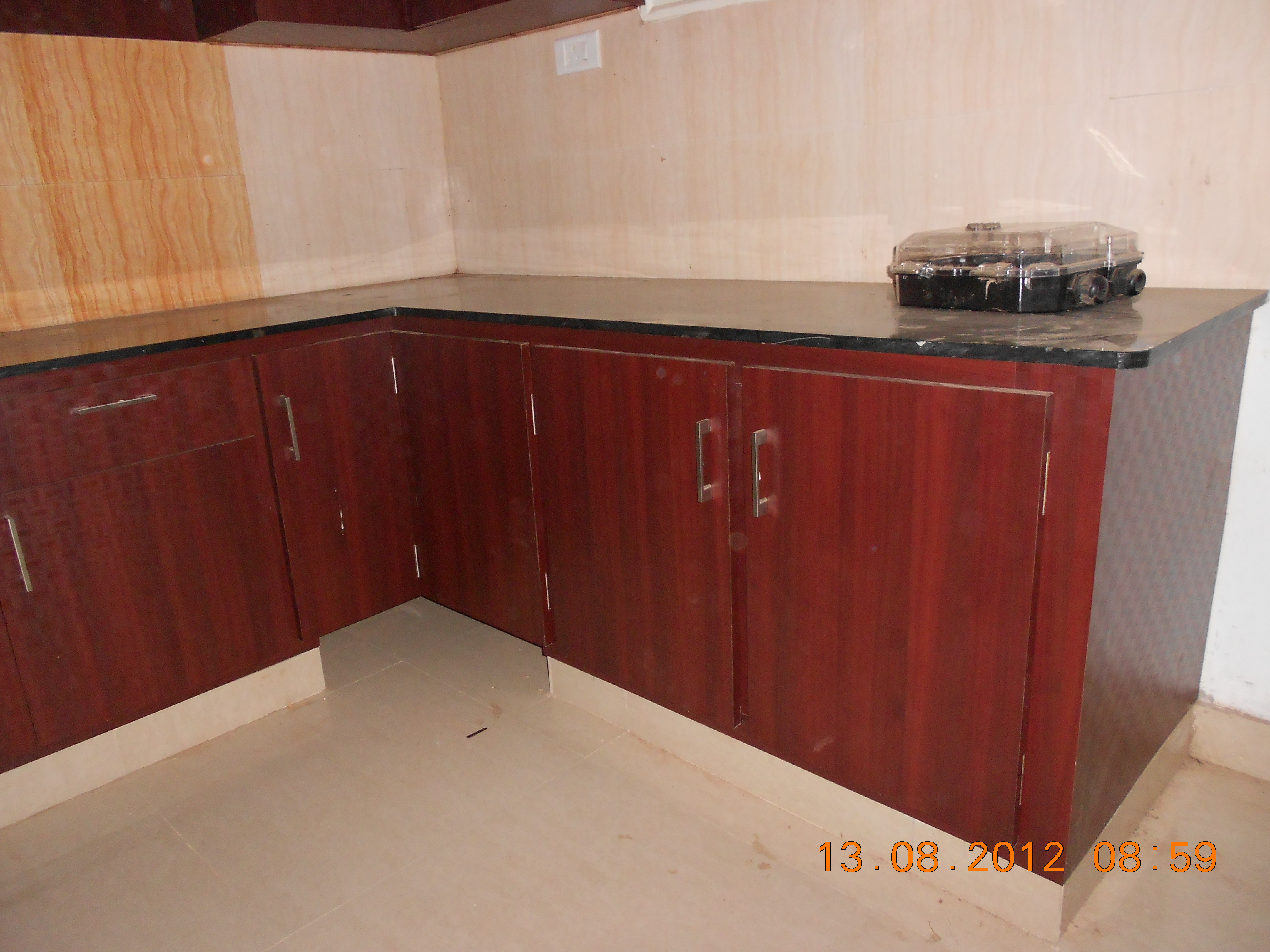 3 BHK SEMI FURNICED FLAT FOR RENT